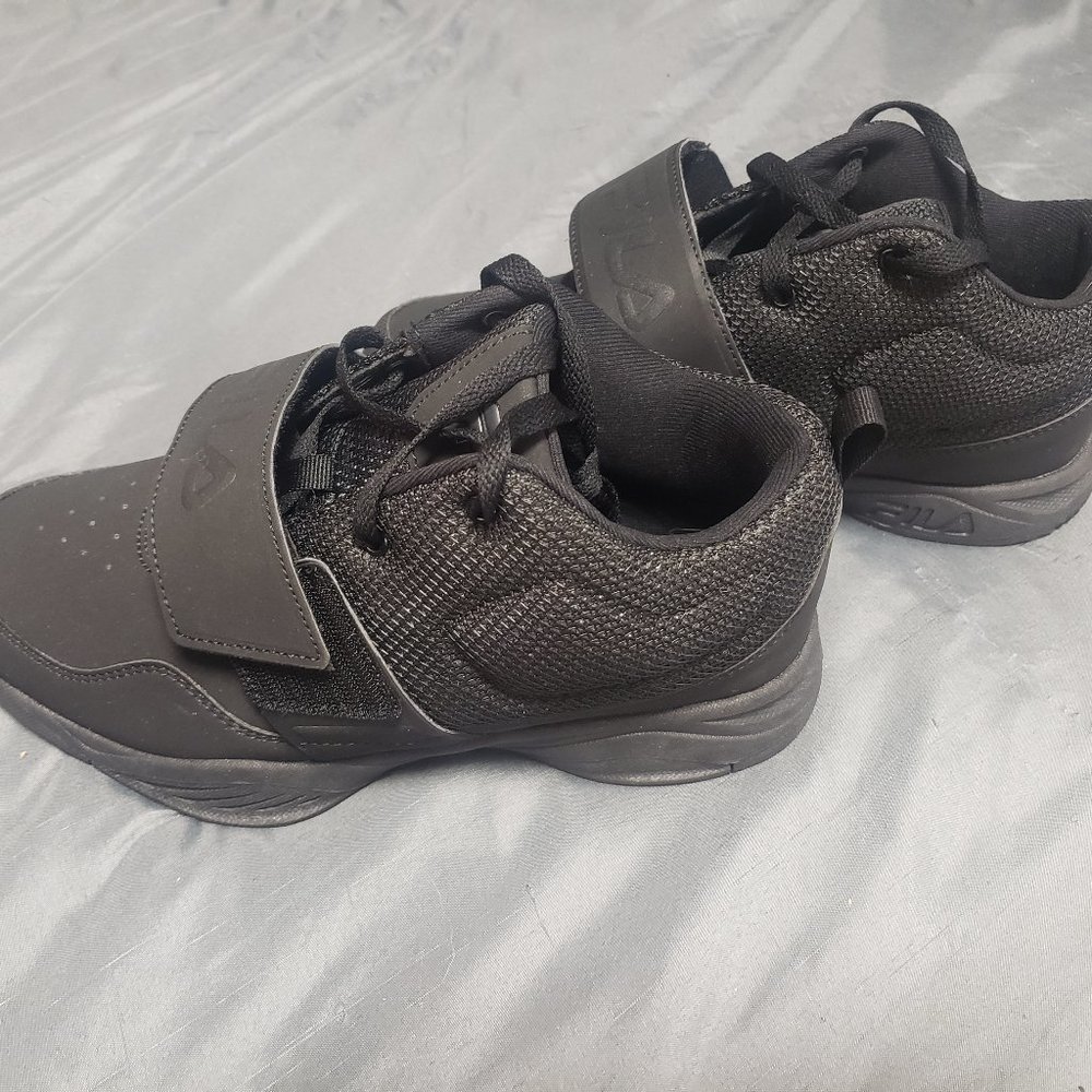 Brand new FILA boys shoes